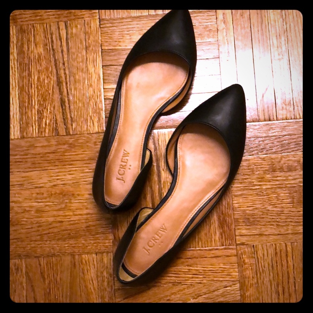 pointy leather flats in almost like new condition